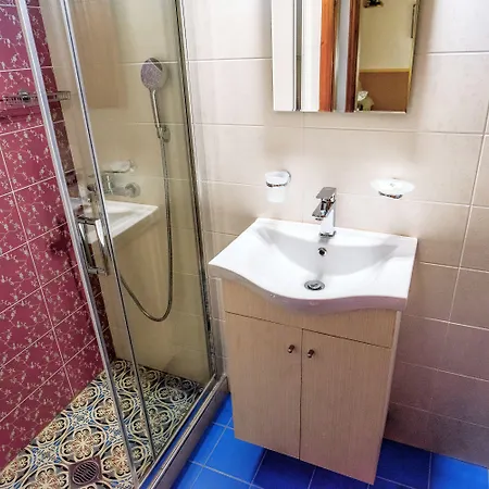 Olga Pensionat Portariá